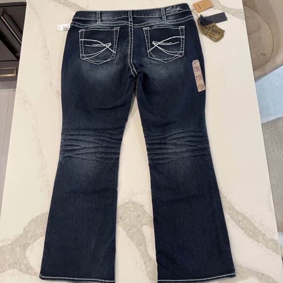 Silver Jeans NWT Aiko Bootcut Denim Women's W20xL31 Dark Blue Wash Mid Rise Edgy - Picture 6 of 9